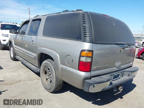 ✅ 2002 Chevrolet Suburban LS • VIN: 3GNEC16Z12G327408 • Лот: 42953003. Опубликован ранее на IAAI с пробегом 305 921 миль. Бесплатный доступ к архиву аукционных продаж из США и подробный отчёт об истории автомобиля на DreamBid. Изображение 3.