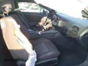 ✅ 2020 Dodge Challenger SXT • VIN: 2C3CDZAG4LH227231 • Lot: 64989942. Wystawiony na Copart z przebiegiem 29 694 mil. Bezpłatny archiwum sprzedaży aukcyjnych z USA i szczegółowy raport historii pojazdu na DreamBid. Zdjęcie 5.