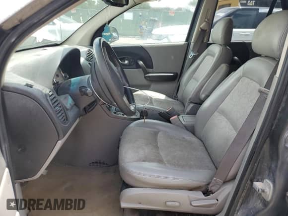 2004 Saturn VUE V6 z VIN 5GZCZ534X4S815295, wystawiony jako Copart lot #78947664 z przebiegiem 227 236 mil mil oraz Nie do naprawy • Non repairable. Historia ofert i sprzedaży dostępna na DreamBid. Obrazek 7.