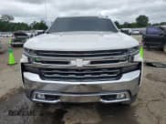 ✅ 2020 Chevrolet Silverado 1500 LTZ • VIN: 3GCUYGED2LG373541 • Lot: 55281104. Wystawiony na Copart z przebiegiem 111 003 mil. Bezpłatny archiwum sprzedaży aukcyjnych z USA i szczegółowy raport historii pojazdu na DreamBid. Zdjęcie 5.