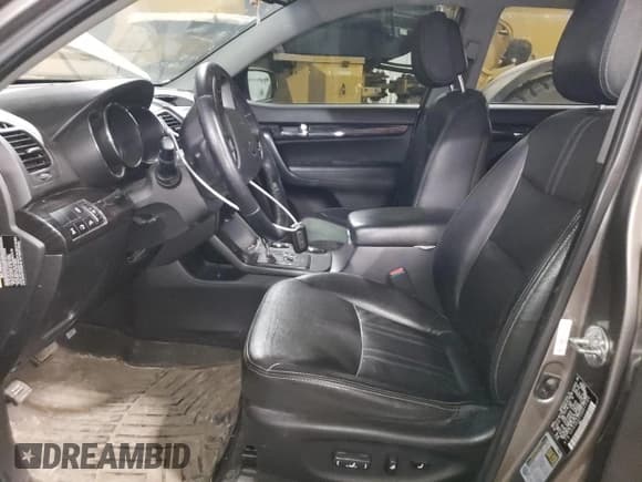 ✅ 2013 Kia Sorento EX • VIN: 5XYKUDA21DG411766 • Lot: 55960765. Listed on Copart with 159,584 mi. Free auction sales archive from the USA and detailed vehicle history report at DreamBid. Image 7.