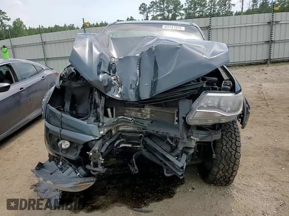 ✅ 2018 Chevrolet Colorado 4WD LT • VIN: 1GCGTCEN4J1245021 • Лот: 63141524. Опубликован ранее на Copart с пробегом 90 784 миль. Бесплатный доступ к архиву аукционных продаж из США и подробный отчёт об истории автомобиля на DreamBid. Изображение 11.