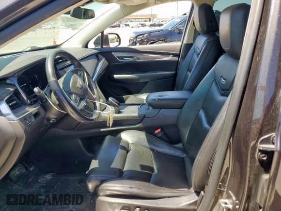 ✅ 2017 Cadillac XT5 Luxury FWD • VIN: 1GYKNBRS5HZ322841 • Lot: 53987475. Listed on Copart with 166,107 mi. Free auction sales archive from the USA and detailed vehicle history report at DreamBid. Image 7.