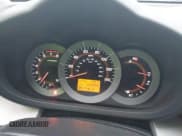 ✅ 2007 Toyota RAV4 • VIN: JTMBD35V575101972 • Lot: 43533752. Wystawiony na IAAI z przebiegiem 108 956 mil. Bezpłatny archiwum sprzedaży aukcyjnych z USA i szczegółowy raport historii pojazdu na DreamBid. Zdjęcie 7.