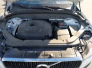 ✅ 2020 Volvo XC60 Momentum • VIN: YV4102DK5L1602268 • Lot: 43795880. Listed on IAAI with 31,557 mi. Free auction sales archive from the USA and detailed vehicle history report at DreamBid. Image 10.