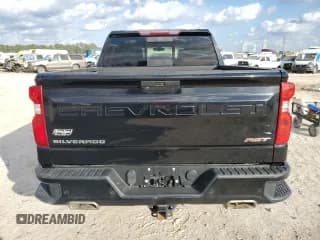 ✅ 2021 Chevrolet Silverado 1500 RST • VIN: 1GCUYEEL5MZ231679 • Lot: 82616464. Wystawiony na Copart z przebiegiem 68 894 mil. Bezpłatny archiwum sprzedaży aukcyjnych z USA i szczegółowy raport historii pojazdu na DreamBid. Zdjęcie 6.