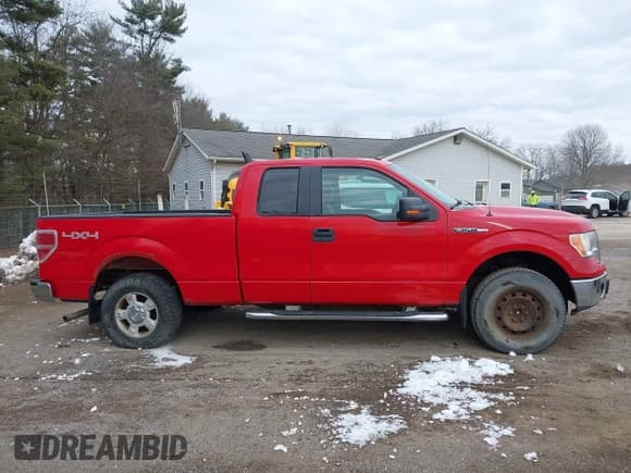 ✅ 2010 Ford F-150 XL • VIN: 1FTFX1EV9AFA57974 • Lot: 43888552. Wystawiony na IAAI z przebiegiem 135 796 mil. Bezpłatny archiwum sprzedaży aukcyjnych z USA i szczegółowy raport historii pojazdu na DreamBid. Zdjęcie 13.
