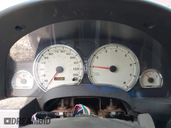 ✅ 2007 Saturn VUE V6 • VIN: 5GZCZ53457S842795 • Lot: 42587112. Wystawiony na IAAI z przebiegiem 235 921 mil. Bezpłatny archiwum sprzedaży aukcyjnych z USA i szczegółowy raport historii pojazdu na DreamBid. Zdjęcie 7.