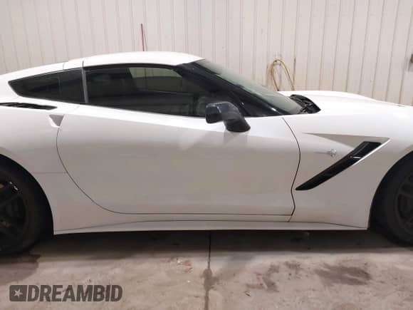 2014 Chevrolet Corvette Z51 1LT с VIN 1G1YG2D73E5125658, выставлен на аукционе IAAI как лот 41270857 с пробегом 44 516 миль миль и . История ставок и продаж доступна на DreamBid. Изображение 14.