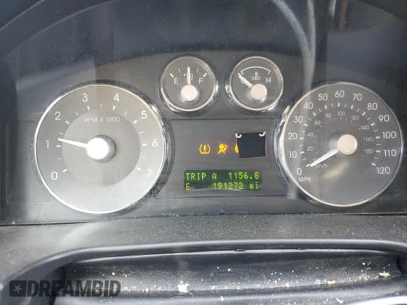 ✅ 2008 Mercury Milan • VIN: 3MEHM07Z88R638423 • Лот: 71367565. Опубликован ранее на Copart с пробегом 191 272 миль. Бесплатный доступ к архиву аукционных продаж из США и подробный отчёт об истории автомобиля на DreamBid. Изображение 9.