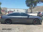 ✅ 2023 Audi S8 • VIN: WAULSBF88PN002413 • Lot: 42271415. Wystawiony na IAAI z przebiegiem 34 221 mil. Bezpłatny archiwum sprzedaży aukcyjnych z USA i szczegółowy raport historii pojazdu na DreamBid. Zdjęcie 13.