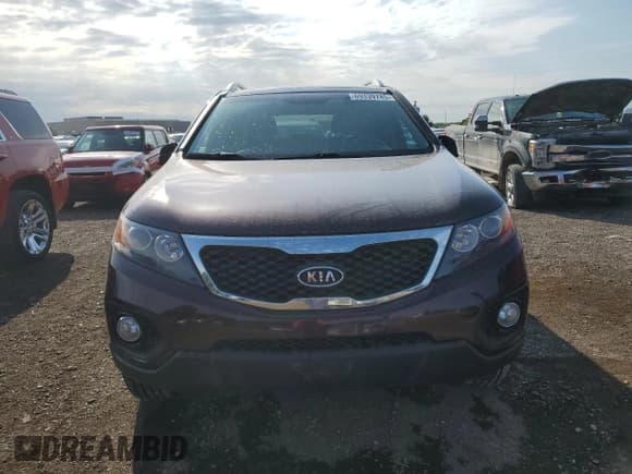 ✅ 2013 Kia Sorento EX • VIN: 5XYKUDA22DG329335 • Лот: 69339745. Опубликован ранее на Copart с пробегом 142 751 миль. Бесплатный доступ к архиву аукционных продаж из США и подробный отчёт об истории автомобиля на DreamBid. Изображение 5.