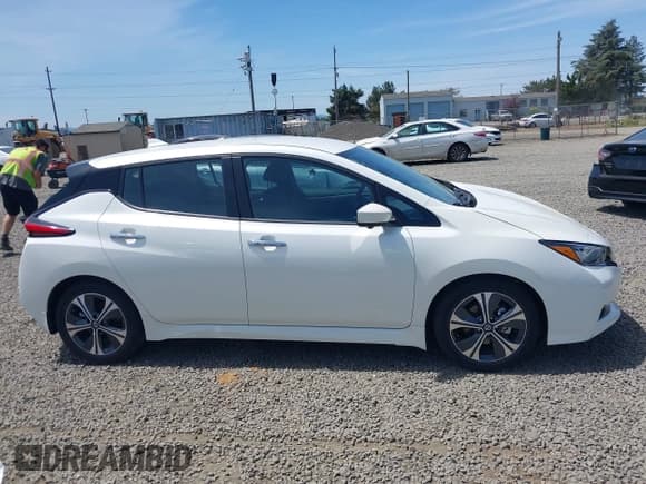 ✅ 2021 Nissan LEAF SV • VIN: 1N4AZ1CV0MC556505 • Lot: 42438895. Wystawiony na IAAI z przebiegiem 20 249 mil. Bezpłatny archiwum sprzedaży aukcyjnych z USA i szczegółowy raport historii pojazdu na DreamBid. Zdjęcie 13.