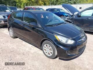 2012 Hyundai Accent GS z VIN KMHCT5AE1CU002277, wystawiony jako IAAI lot #43220569 z przebiegiem 23 308 mil mil oraz . Historia ofert i sprzedaży dostępna na DreamBid. Obrazek 1.
