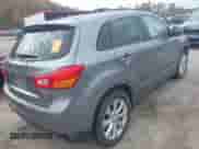 2014 Mitsubishi Outlander ES z VIN 4A4AR3AU4EE024432, wystawiony jako IAAI lot #43527690 z przebiegiem 127 659 mil mil oraz . Historia ofert i sprzedaży dostępna na DreamBid. Obrazek 4.