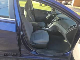 ✅ 2013 Hyundai Sonata GLS • VIN: 5NPEB4AC8DH702513 • Lot: 90813695. Wystawiony na Copart z przebiegiem 139 000 mil. Bezpłatny archiwum sprzedaży aukcyjnych z USA i szczegółowy raport historii pojazdu na DreamBid. Zdjęcie 5.