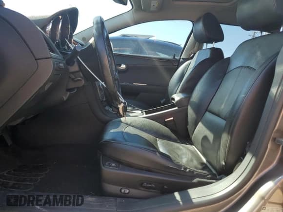 ✅ 2012 Chevrolet Malibu LTZ • VIN: 1G1ZG5E74CF281946 • Lot: 49991684. Listed on Copart with 152,608 mi. Free auction sales archive from the USA and detailed vehicle history report at DreamBid. Image 7.