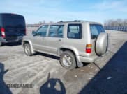 ✅ 1998 Isuzu Trooper S • VIN: JACDJ58X8W7912533 • Lot: 41601845. Listed on IAAI with Not provided. Free auction sales archive from the USA and detailed vehicle history report at DreamBid. Image 3.