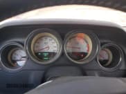 ✅ 2010 Dodge Challenger R/T Classic • VIN: 2B3CJ5DT7AH280929 • Lot: 80299314. Wystawiony na Copart z przebiegiem 128 626 mil. Bezpłatny archiwum sprzedaży aukcyjnych z USA i szczegółowy raport historii pojazdu na DreamBid. Zdjęcie 9.