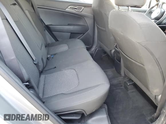 ✅ 2025 Kia Sportage LX • VIN: KNDPU3DF8S7329767 • Lot: 63673105. Listed on Copart with 5,802 mi. Free auction sales archive from the USA and detailed vehicle history report at DreamBid. Image 11.