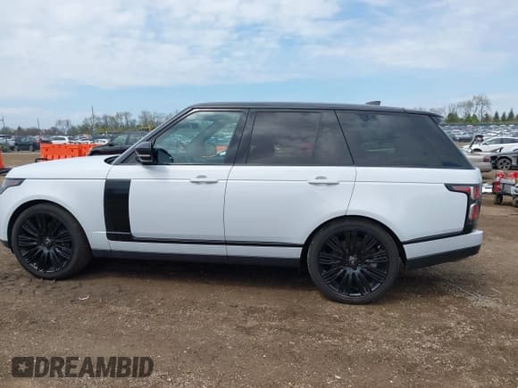✅ 2019 Land Rover Range Rover • VIN: SALGS2RE6KA535049 • Lot: 42117405. Listed on IAAI with 118,352 mi. Free auction sales archive from the USA and detailed vehicle history report at DreamBid. Image 14.