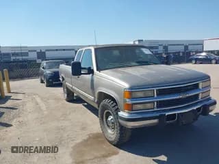 ✅ 1998 Chevrolet Silverado 2500 • VIN: 1GCGC29F2WE148686 • Lot: 43356269. Wystawiony na IAAI z przebiegiem 181 493 mil. Bezpłatny archiwum sprzedaży aukcyjnych z USA i szczegółowy raport historii pojazdu na DreamBid. Zdjęcie 6.