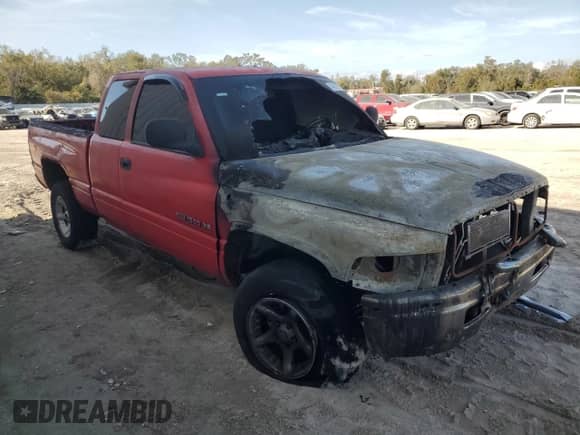 2001 Dodge 1500 с VIN 3B7HF12Y41G199948, выставлен на аукционе Copart как лот 45541885 с пробегом Не указан миль и На запчасти • Non repairable. История ставок и продаж доступна на DreamBid. Изображение 4.