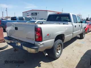 2004 Chevrolet Silverado 3500 с VIN 1GCHK33U24F235953, выставлен на аукционе IAAI как лот 41961405 с пробегом Не указан миль и . История ставок и продаж доступна на DreamBid. Изображение 4.