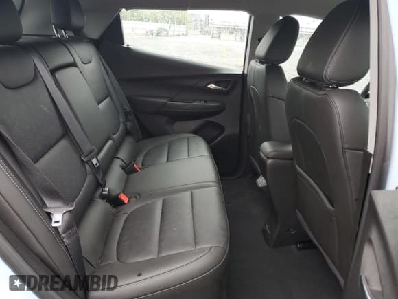 ✅ 2023 Chevrolet Bolt EV 2LT • VIN: 1G1FX6S09P4169595 • Lot: 57400355. Wystawiony na Copart z przebiegiem 8 545 mil. Bezpłatny archiwum sprzedaży aukcyjnych z USA i szczegółowy raport historii pojazdu na DreamBid. Zdjęcie 11.