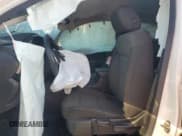 ✅ 2021 Chevrolet Traverse LS • VIN: 1GNERFKW1MJ175851 • Lot: 89685725. Wystawiony na Copart z przebiegiem 83 124 mil. Bezpłatny archiwum sprzedaży aukcyjnych z USA i szczegółowy raport historii pojazdu na DreamBid. Zdjęcie 7.