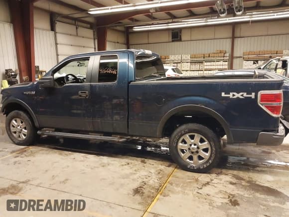 ✅ 2014 Ford F-150 XL • VIN: 1FTEX1EM7EKF80930 • Lot: 41568686. Wystawiony na IAAI z przebiegiem 204 199 mil. Bezpłatny archiwum sprzedaży aukcyjnych z USA i szczegółowy raport historii pojazdu na DreamBid. Zdjęcie 15.