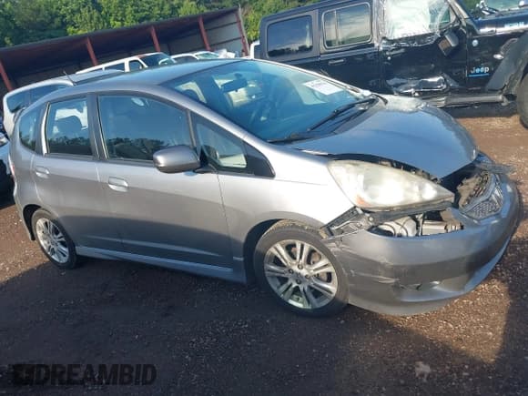 ✅ 2010 Honda Fit Sport • VIN: JHMGE8H41AS027685 • Lot: 42258914. Listed on IAAI with 193,498 mi. Free auction sales archive from the USA and detailed vehicle history report at DreamBid. Image 1.