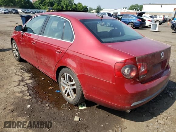 ✅ 2006 Volkswagen Jetta 2.5L • VIN: 3VWSG71K66M675951 • Лот: 61791035. Опубликован ранее на Copart с пробегом 208 453 миль. Бесплатный доступ к архиву аукционных продаж из США и подробный отчёт об истории автомобиля на DreamBid. Изображение 2.