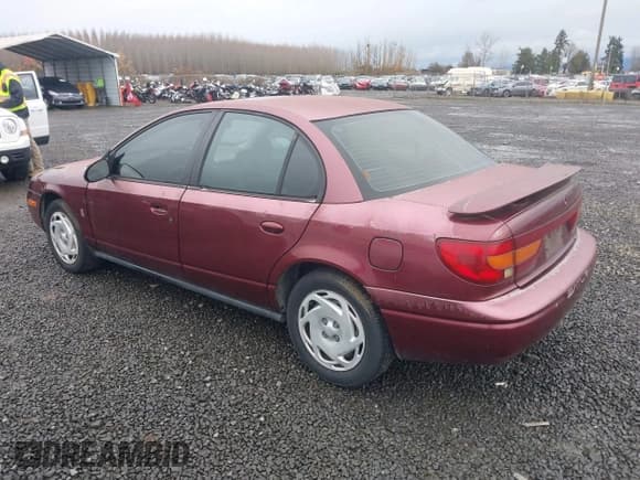 ✅ 2001 Saturn SL • VIN: 1G8ZJ52771Z304798 • Lot: 43826257. Wystawiony na IAAI z przebiegiem 111 754 mil. Bezpłatny archiwum sprzedaży aukcyjnych z USA i szczegółowy raport historii pojazdu na DreamBid. Zdjęcie 3.