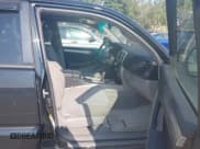 ✅ 2008 Toyota 4Runner SR5 • VIN: JTEBU14R18K019731 • Lot: 42974822. Listed on IAAI with 263,503 mi. Free auction sales archive from the USA and detailed vehicle history report at DreamBid. Image 5.