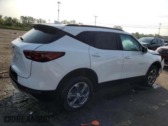 ✅ 2024 Chevrolet Blazer LT • VIN: 3GNKBCR40RS127841 • Lot: 69122895. Listed on Copart with 15,460 mi. Free auction sales archive from the USA and detailed vehicle history report at DreamBid. Image 3.