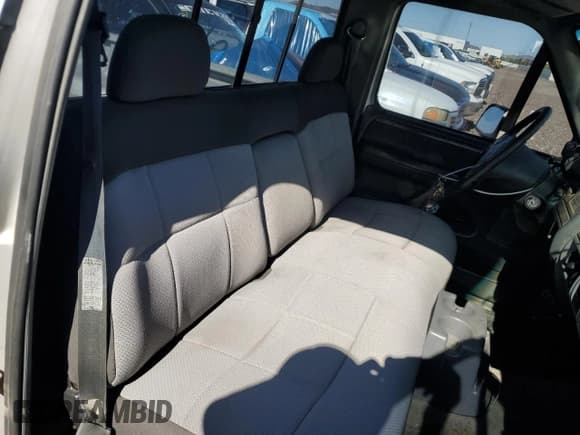 ✅ 1992 Ford F-250 • VIN: 1FTEF25N1NPB08128 • Lot: 56067595. Wystawiony na Copart z przebiegiem Nie podano. Bezpłatny archiwum sprzedaży aukcyjnych z USA i szczegółowy raport historii pojazdu na DreamBid. Zdjęcie 10.