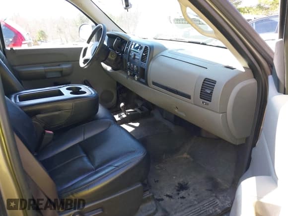 ✅ 2009 Chevrolet Silverado 1500 LS • VIN: 1GCEK19C29Z183459 • Lot: 41912857. Listed on IAAI with 113,991 mi. Free auction sales archive from the USA and detailed vehicle history report at DreamBid. Image 5.