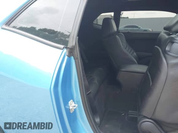 2016 Dodge Challenger SRT Hellcat z VIN 2C3CDZC90GH254687, wystawiony jako IAAI lot #43057103 z przebiegiem 54 293 mil mil oraz . Historia ofert i sprzedaży dostępna na DreamBid. Obrazek 8.