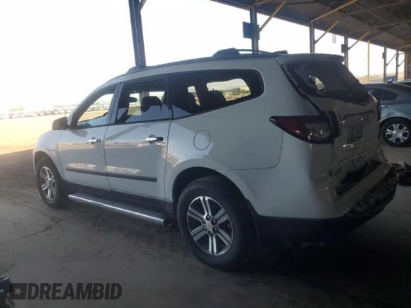 ✅ 2017 Chevrolet Traverse LS • VIN: 1GNKRFKDXHJ245712 • Lot: 67611805. Wystawiony na Copart z przebiegiem 165 058 mil. Bezpłatny archiwum sprzedaży aukcyjnych z USA i szczegółowy raport historii pojazdu na DreamBid. Zdjęcie 2.