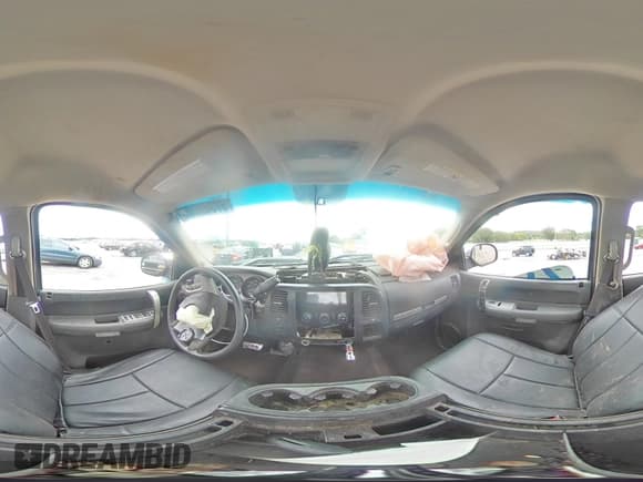 ✅ 2007 Chevrolet Silverado 2500HD 1LT • VIN: 1GCHK23657F557924 • Лот: 67369815. Опубликован ранее на Copart с пробегом 278 962 миль. Бесплатный доступ к архиву аукционных продаж из США и подробный отчёт об истории автомобиля на DreamBid. Изображение 15.