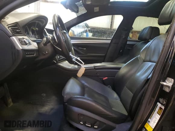 ✅ 2013 BMW 5 Series 550i xDrive • VIN: WBAFU9C52DDY72394 • Lot: 92993115. Listed on Copart with 203,245 mi. Free auction sales archive from the USA and detailed vehicle history report at DreamBid. Image 7.