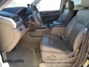 ✅ 2017 Chevrolet Suburban LT • VIN: 1GNSCHKC6HR288711 • Lot: 75030404. Wystawiony na Copart z przebiegiem 134 065 mil. Bezpłatny archiwum sprzedaży aukcyjnych z USA i szczegółowy raport historii pojazdu na DreamBid. Zdjęcie 7.