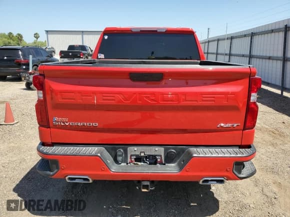 ✅ 2022 Chevrolet Silverado 1500 RST • VIN: 1GCUYEETXNZ230254 • Лот: 52808965. Опубликован ранее на Copart с пробегом 63 962 миль. Бесплатный доступ к архиву аукционных продаж из США и подробный отчёт об истории автомобиля на DreamBid. Изображение 6.