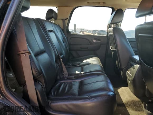 ✅ 2007 GMC Yukon SLE • VIN: 1GKFC13007R274778 • Lot: 90448705. Wystawiony na Copart z przebiegiem 143 781 mil. Bezpłatny archiwum sprzedaży aukcyjnych z USA i szczegółowy raport historii pojazdu na DreamBid. Zdjęcie 11.