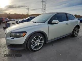 ✅ 2008 Volvo C30 Version 1.0 • VIN: YV1MK672782046800 • Lot: 90905605. Listed on Copart with 106,577 mi. Free auction sales archive from the USA and detailed vehicle history report at DreamBid. Image 1.