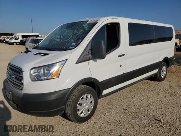 ✅ 2019 Ford Transit Passenger XL • VIN: 1FBZX2ZM1KKB25105 • Лот: 52508565. Опубликован ранее на Copart с пробегом 120 374 миль. Бесплатный доступ к архиву аукционных продаж из США и подробный отчёт об истории автомобиля на DreamBid. Изображение 1.