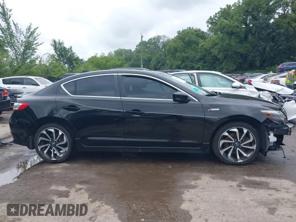 ✅ 2018 Acura ILX Premium • VIN: 19UDE2F89JA009501 • Lot: 42831054. Listed on IAAI with 174,154 mi. Free auction sales archive from the USA and detailed vehicle history report at DreamBid. Image 14.