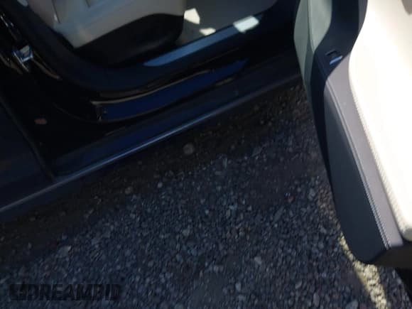 ✅ 2019 Tesla Model S 75D • VIN: 5YJSA1E2XKF306309 • Лот: 40461958. Опубликован ранее на IAAI с пробегом 38 987 миль. Бесплатный доступ к архиву аукционных продаж из США и подробный отчёт об истории автомобиля на DreamBid. Изображение 5.