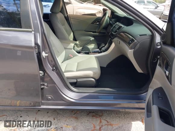 ✅ 2016 Honda Accord EX • VIN: 1HGCR2F01GA021144 • Lot: 43514752. Wystawiony na IAAI z przebiegiem 32 544 mil. Bezpłatny archiwum sprzedaży aukcyjnych z USA i szczegółowy raport historii pojazdu na DreamBid. Zdjęcie 5.